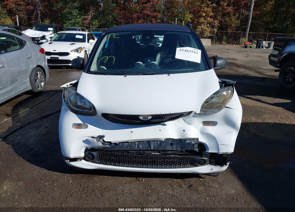 2016 SMART FORTWO VIN: WMEFJ5DA7GK056573