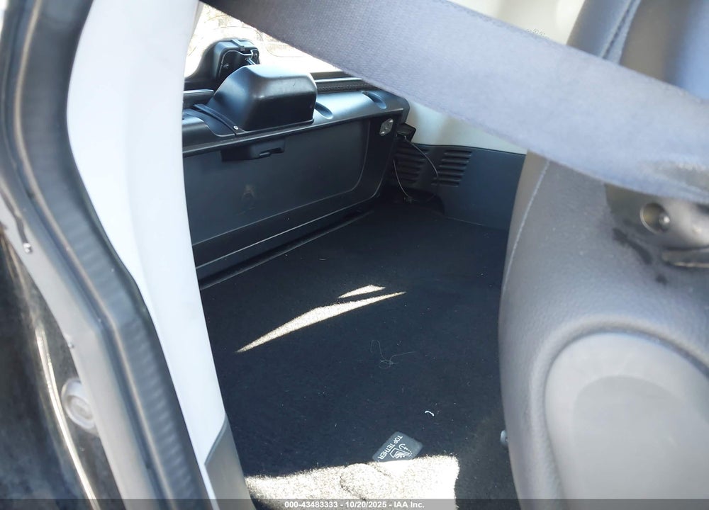 2016 SMART FORTWO VIN: WMEFJ5DA7GK056573