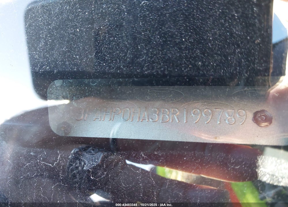 2011 FORD FUSION VIN: 3FAHP0HA3BR199789