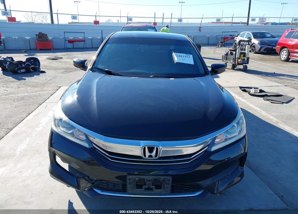2017 HONDA ACCORD VIN: 1HGCR2F30HA041848