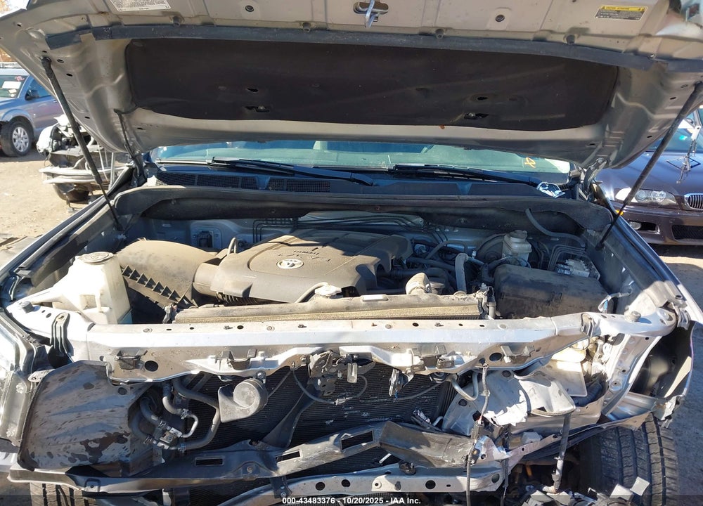 2018 TOYOTA TUNDRA SR5 5.7L V8 VIN: 5TFUW5F16JX770998