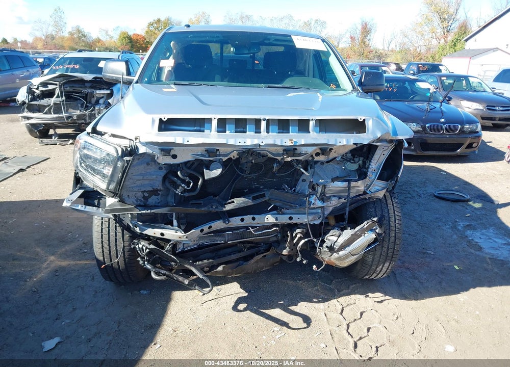 2018 TOYOTA TUNDRA SR5 5.7L V8 VIN: 5TFUW5F16JX770998