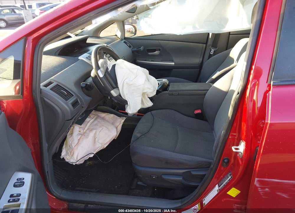 2014 TOYOTA PRIUS V THREE VIN: JTDZN3EU2EJ008379