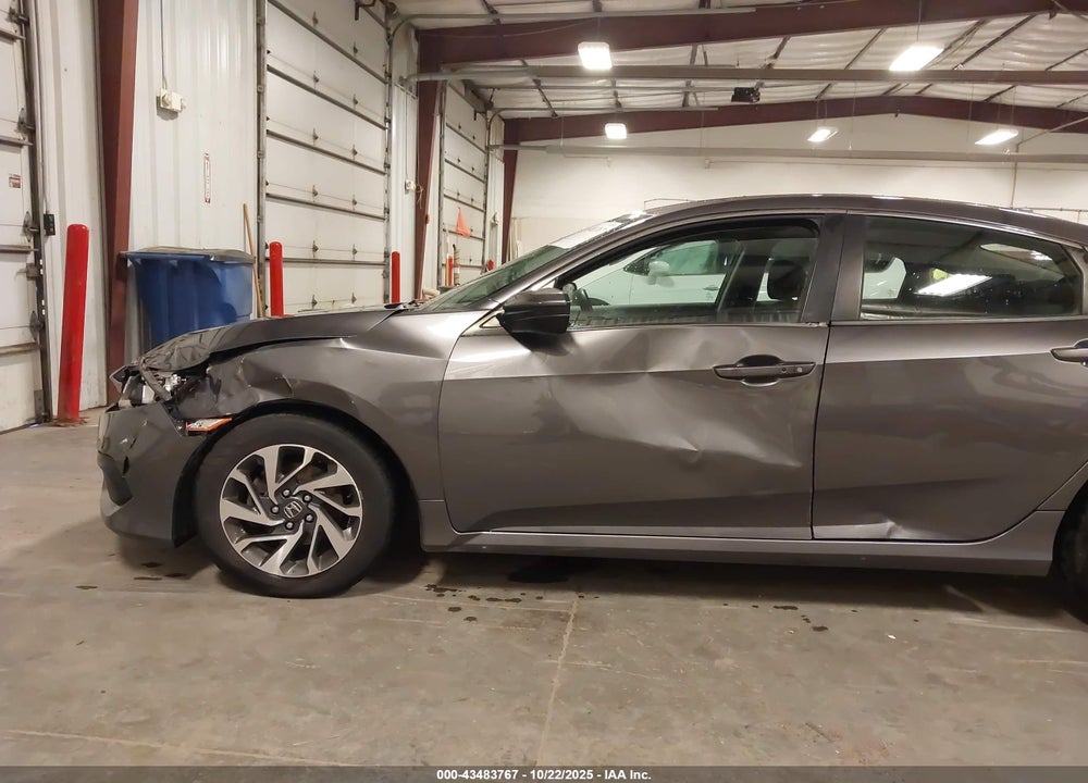 2017 HONDA CIVIC EX VIN: 19XFC2F70HE015036