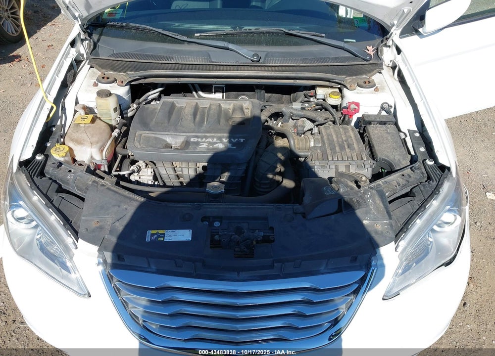 2013 CHRYSLER 200 TOURING VIN: 1C3CCBBB4DN764722