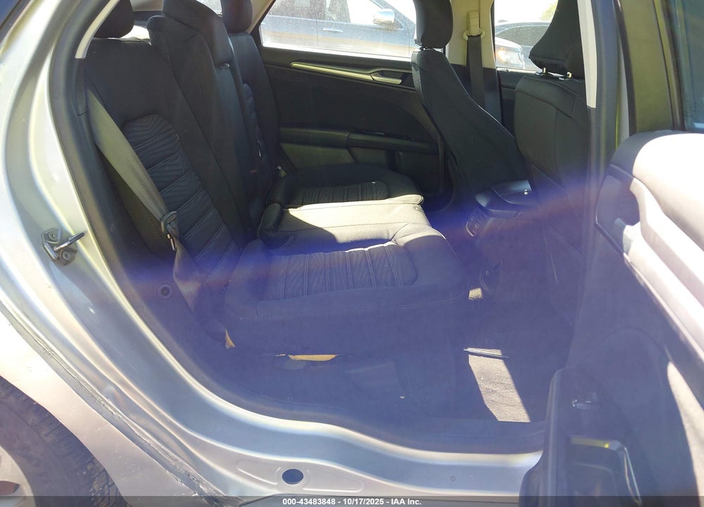 2016 FORD FUSION VIN: 3FA6P0HD0GR251615