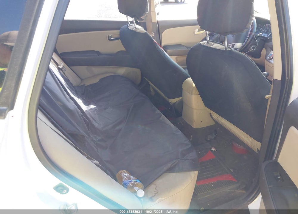 2010 HYUNDAI ELANTRA VIN: KMHDU4AD1AU851440