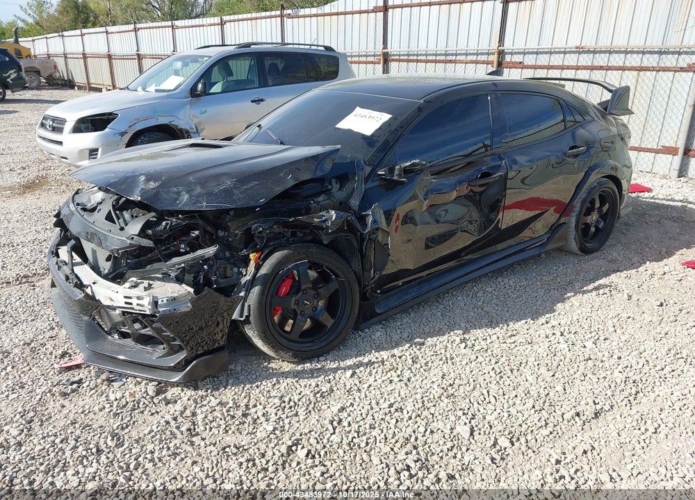 2018 HONDA CIVIC VIN: SHHFK8G7XJU204005