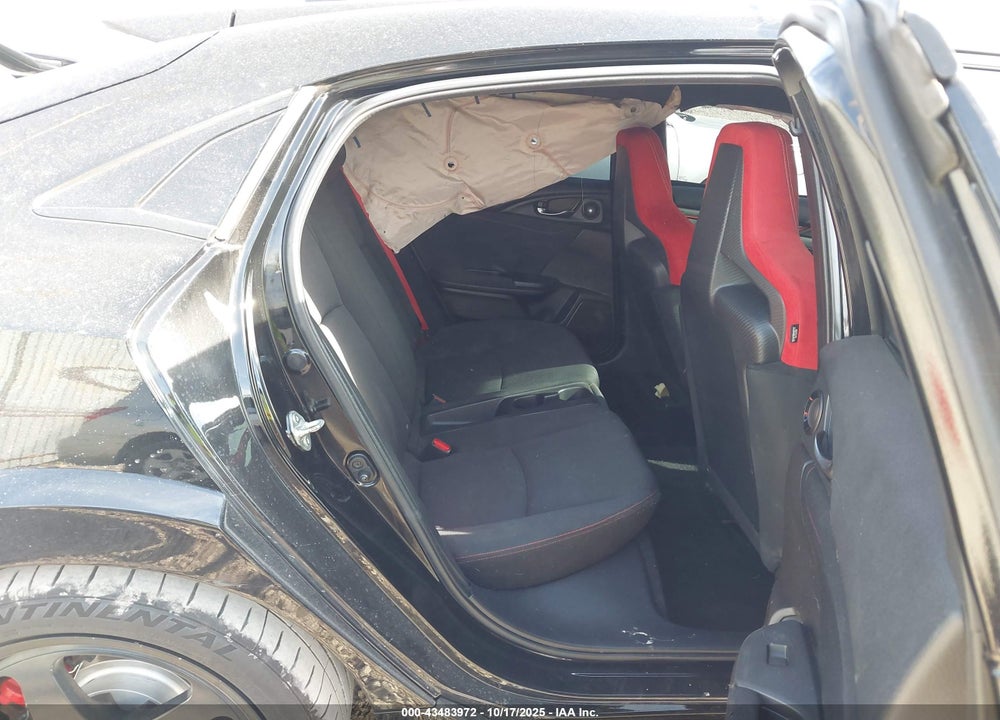 2018 HONDA CIVIC VIN: SHHFK8G7XJU204005