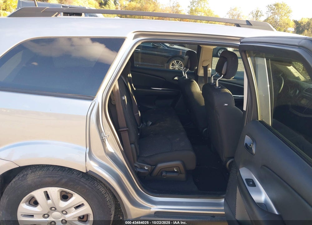 2019 DODGE JOURNEY SE VALUE PACKAGE VIN: 3C4PDCAB1KT747021