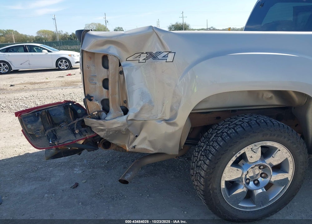 2009 GMC SIERRA 1500 SLT VIN: 3GTEK33349G119802