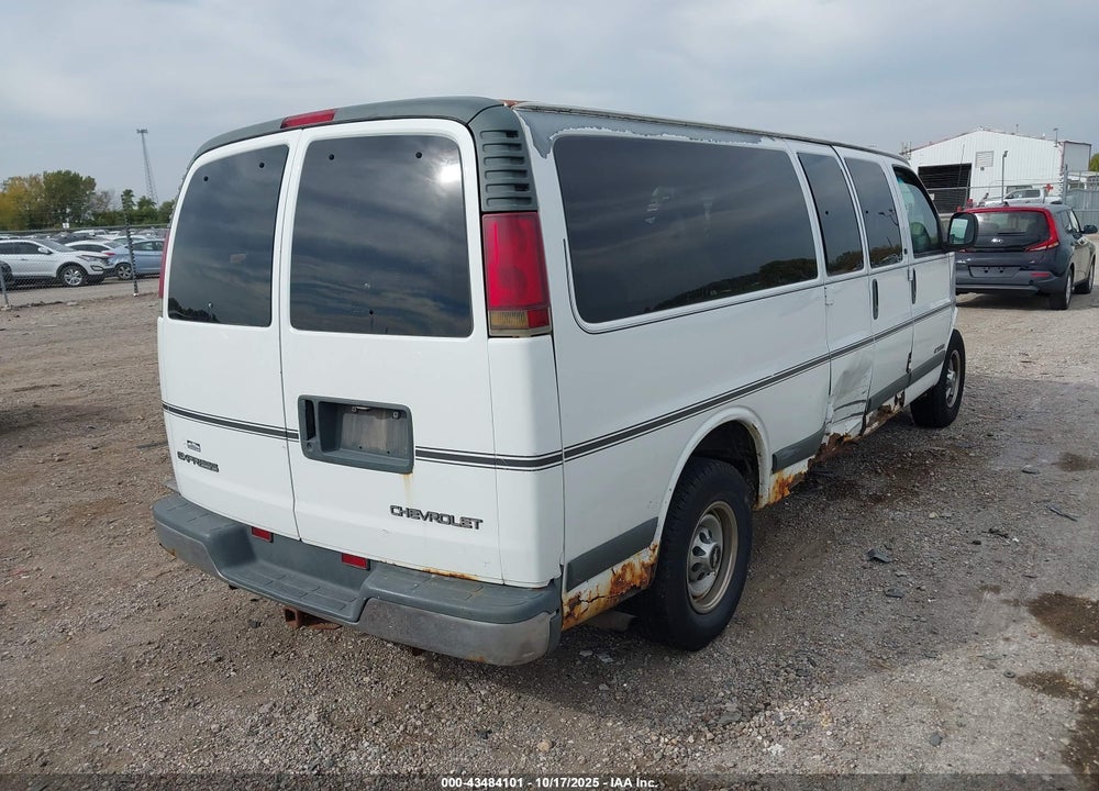 2001 CHEVROLET EXPRESS VIN: 1GAHG39RX11195224