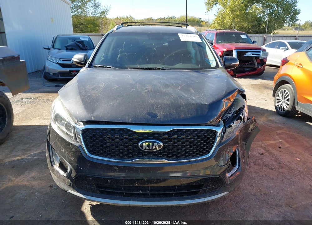 2017 KIA SORENTO 3.3L EX VIN: 5XYPH4A5XHG320375