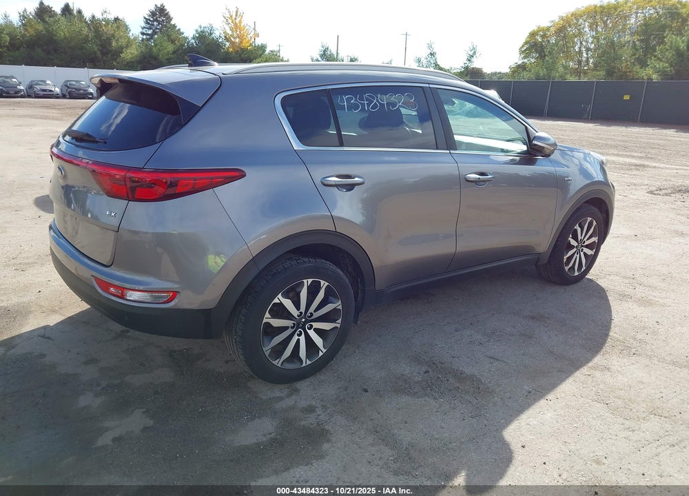 2017 KIA SPORTAGE EX VIN: KNDPNCACXH7235714