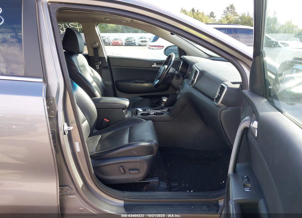 2017 KIA SPORTAGE EX VIN: KNDPNCACXH7235714
