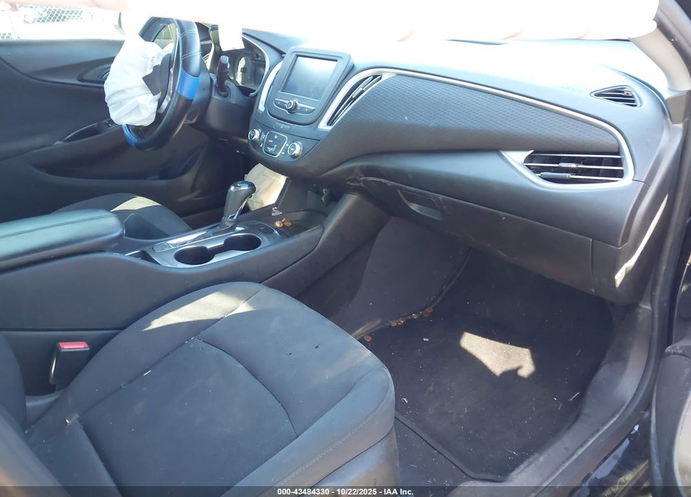 2017 CHEVROLET MALIBU LS VIN: 1G1ZB5ST1HF165515