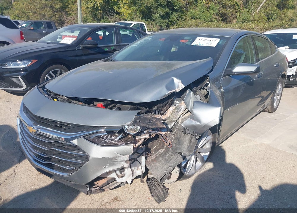 2025 CHEVROLET MALIBU VIN: 1G1ZD5ST7SF147182