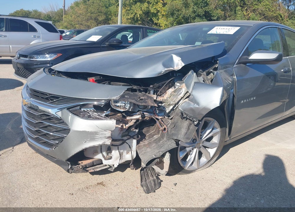 2025 CHEVROLET MALIBU VIN: 1G1ZD5ST7SF147182