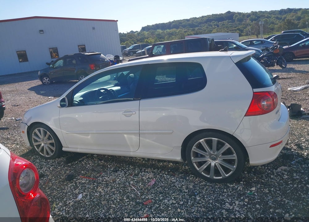 2008 VOLKSWAGEN R32 VIN: WVWKC71K98W262049