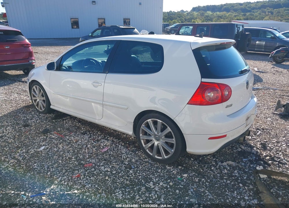 2008 VOLKSWAGEN R32 VIN: WVWKC71K98W262049