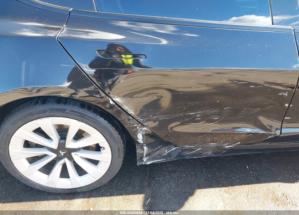 2022 TESLA MODEL 3 LONG RANGE DUAL MOTOR ALL-WHEEL DRIVE VIN: 5YJ3E1EB8NF182120