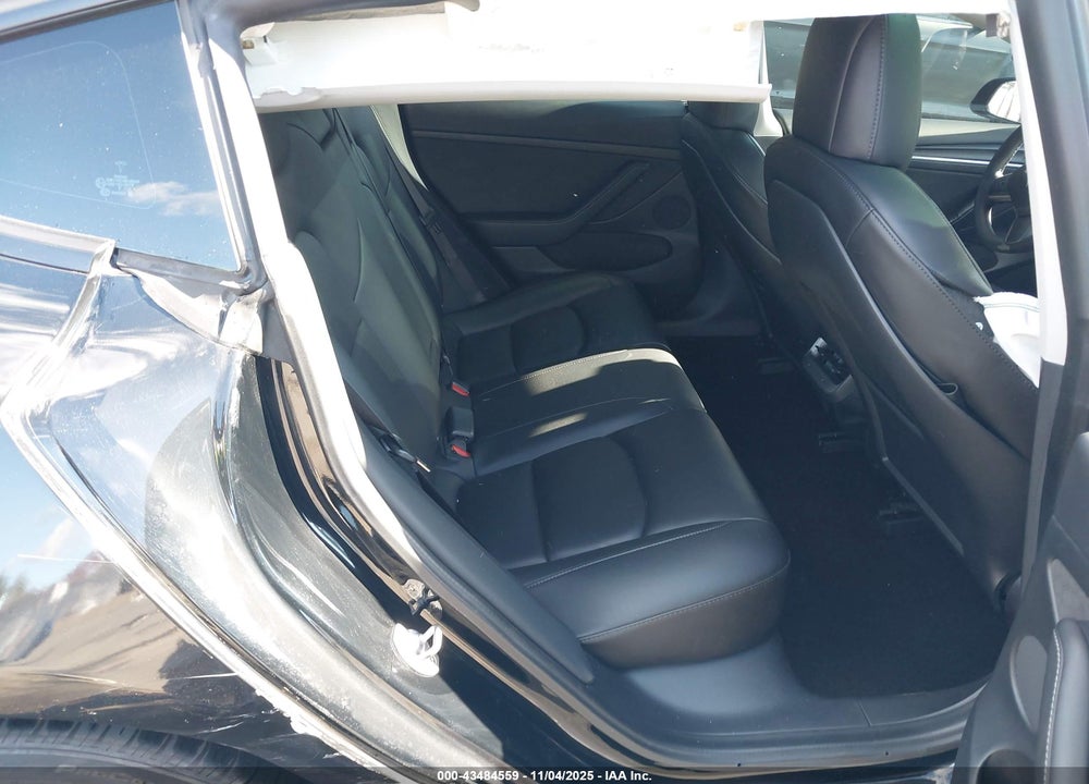 2022 TESLA MODEL 3 LONG RANGE DUAL MOTOR ALL-WHEEL DRIVE VIN: 5YJ3E1EB8NF182120
