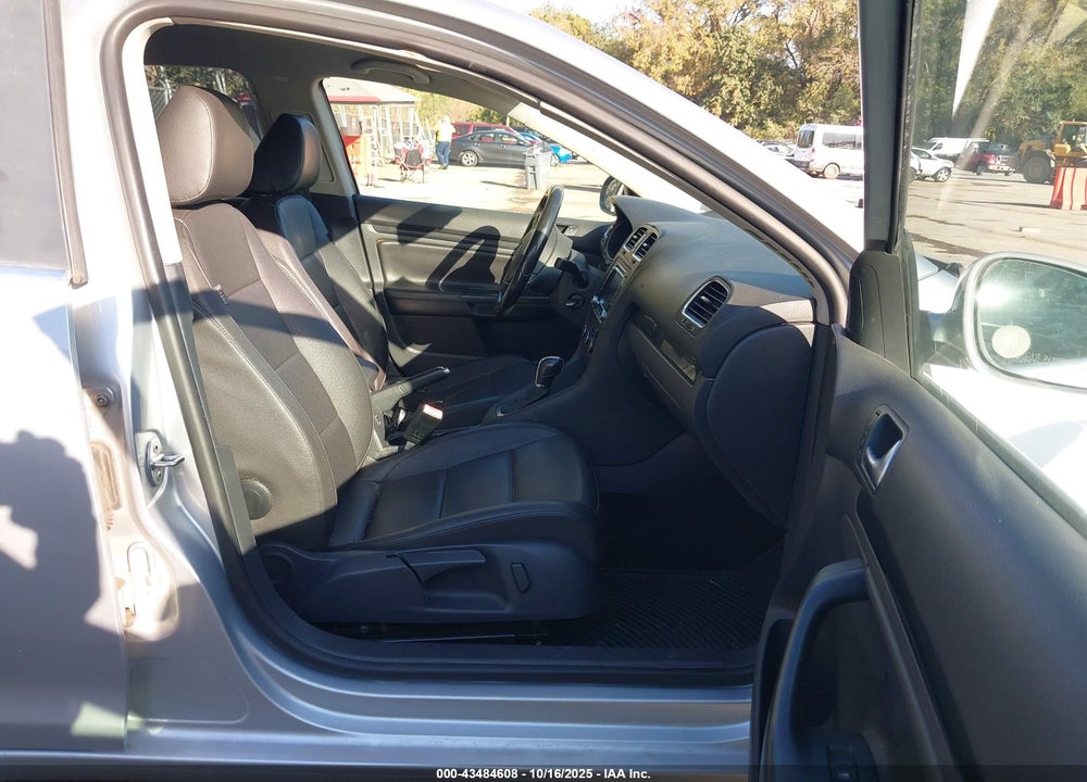 2014 VOLKSWAGEN JETTA SPORTWAGEN 2.0L TDI VIN: 3VWPL7AJ7EM608136