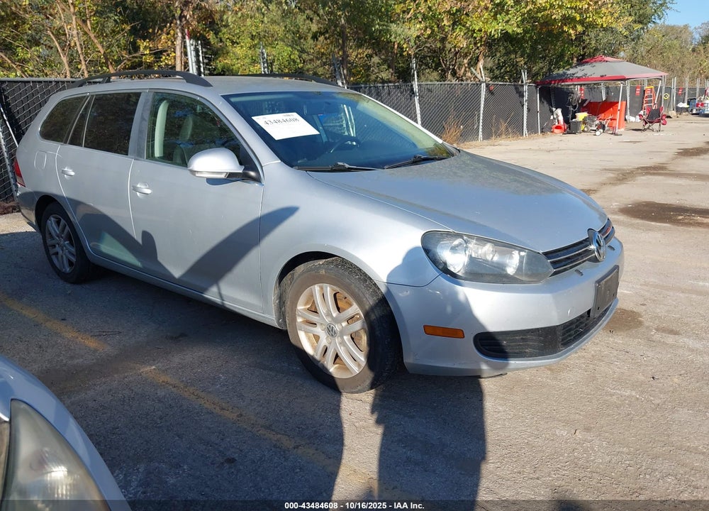 2014 VOLKSWAGEN JETTA SPORTWAGEN 2.0L TDI VIN: 3VWPL7AJ7EM608136