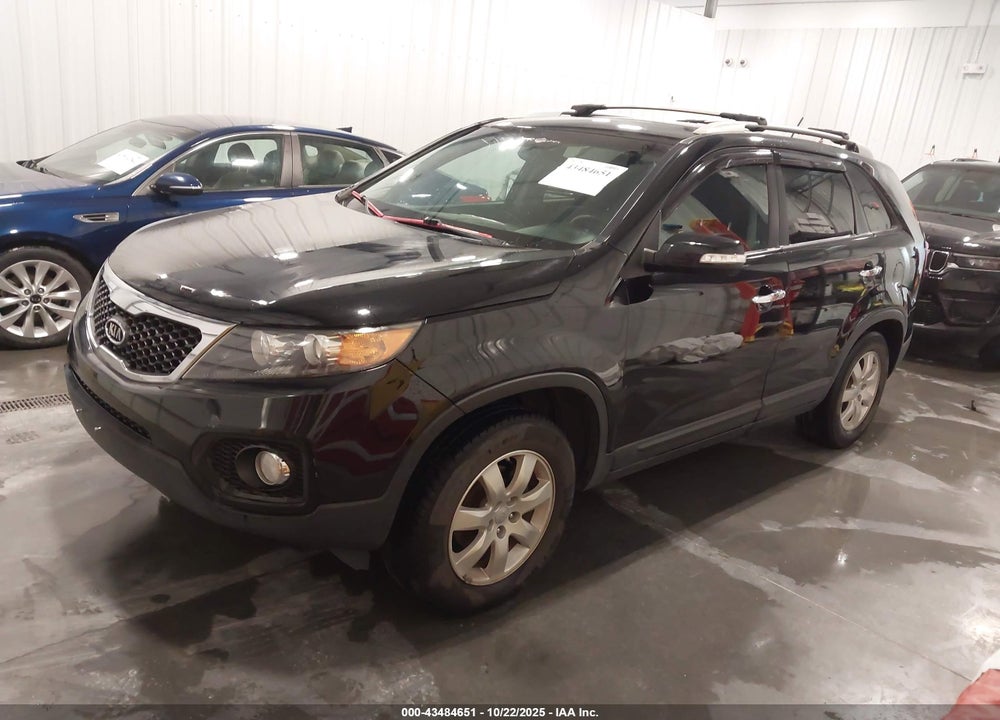 2012 KIA SORENTO LX VIN: 5XYKT3A64CG206862
