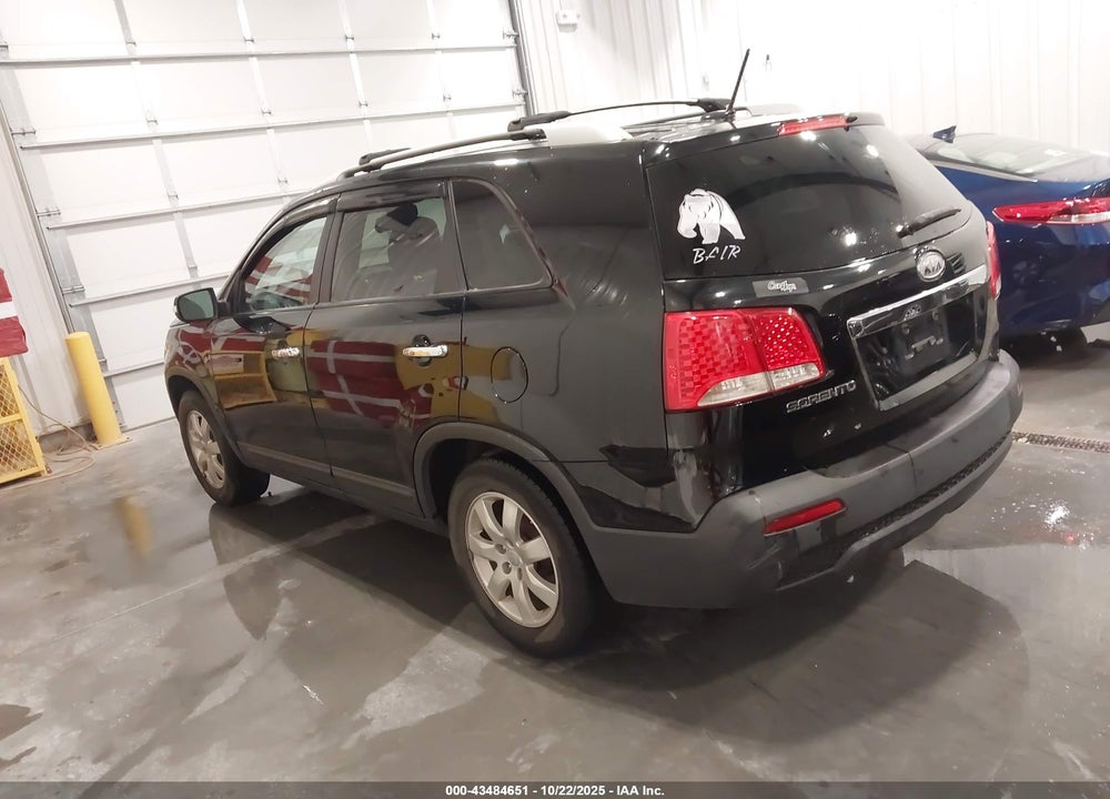 2012 KIA SORENTO LX VIN: 5XYKT3A64CG206862
