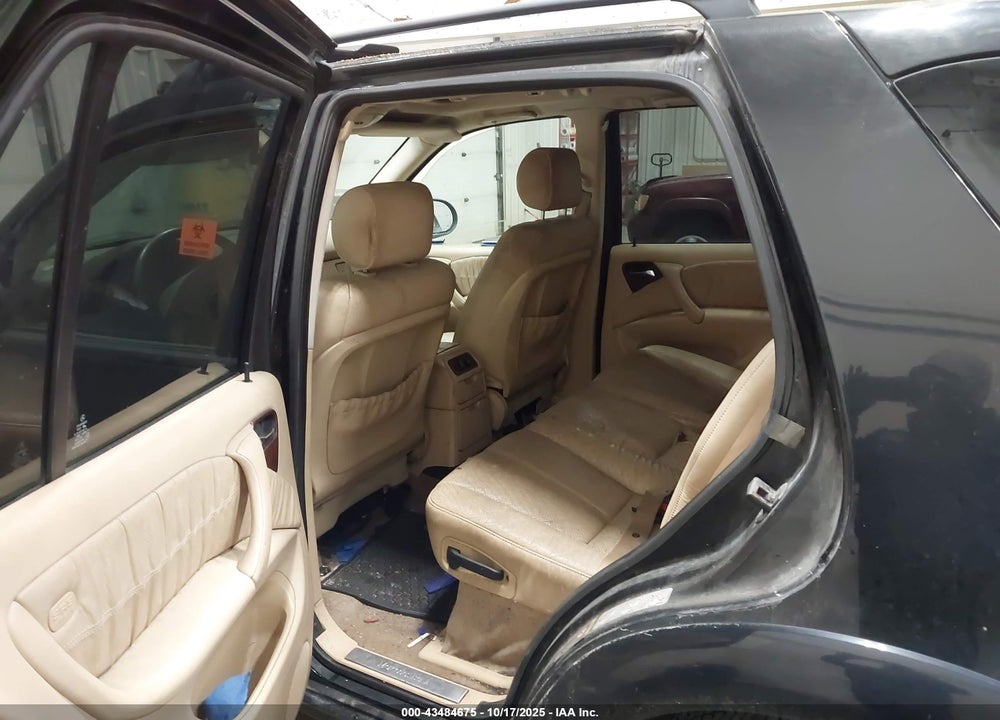 2000 MERCEDES-BENZ ML 320 VIN: 4JGAB54E6YA173640