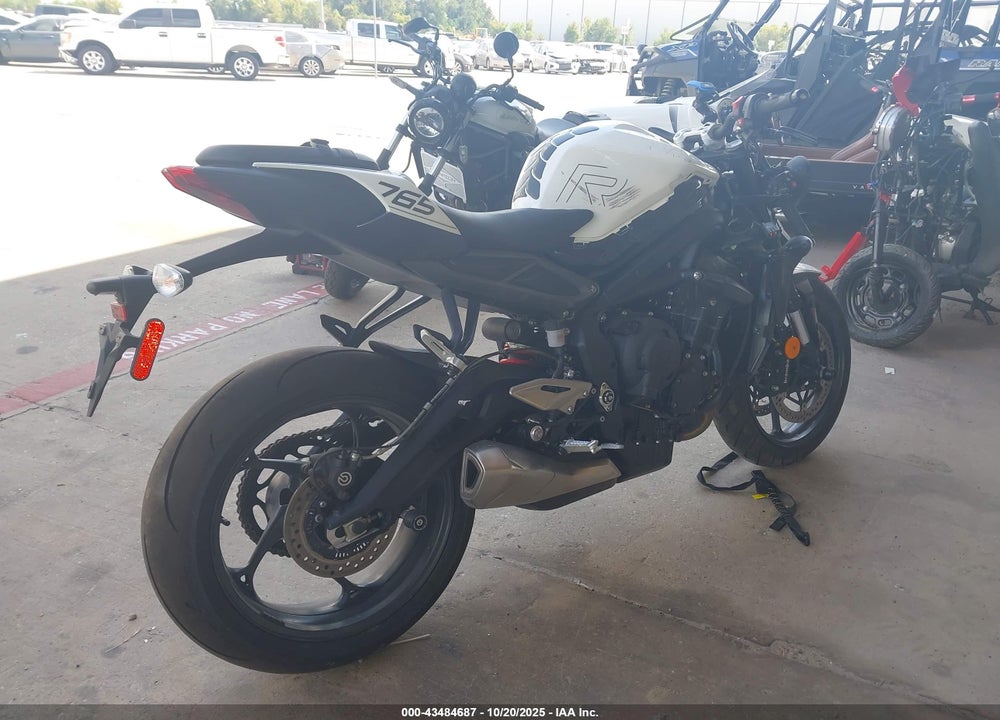 2024 TRIUMPH MOTORCYCLE STREET TRIPLE 765 R VIN: SMTA604S4RTBJ7899
