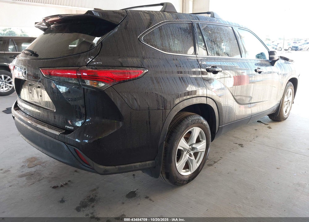 2021 TOYOTA HIGHLANDER VIN: 5TDCZRBH4MS157706
