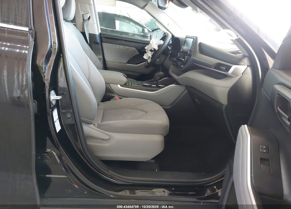 2021 TOYOTA HIGHLANDER VIN: 5TDCZRBH4MS157706