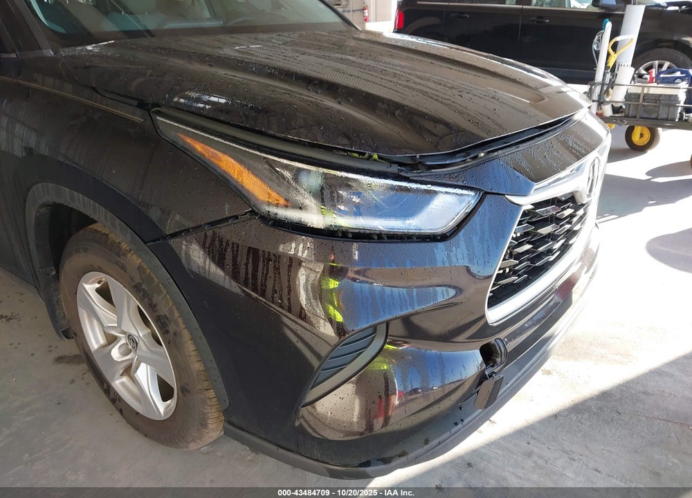 2021 TOYOTA HIGHLANDER VIN: 5TDCZRBH4MS157706