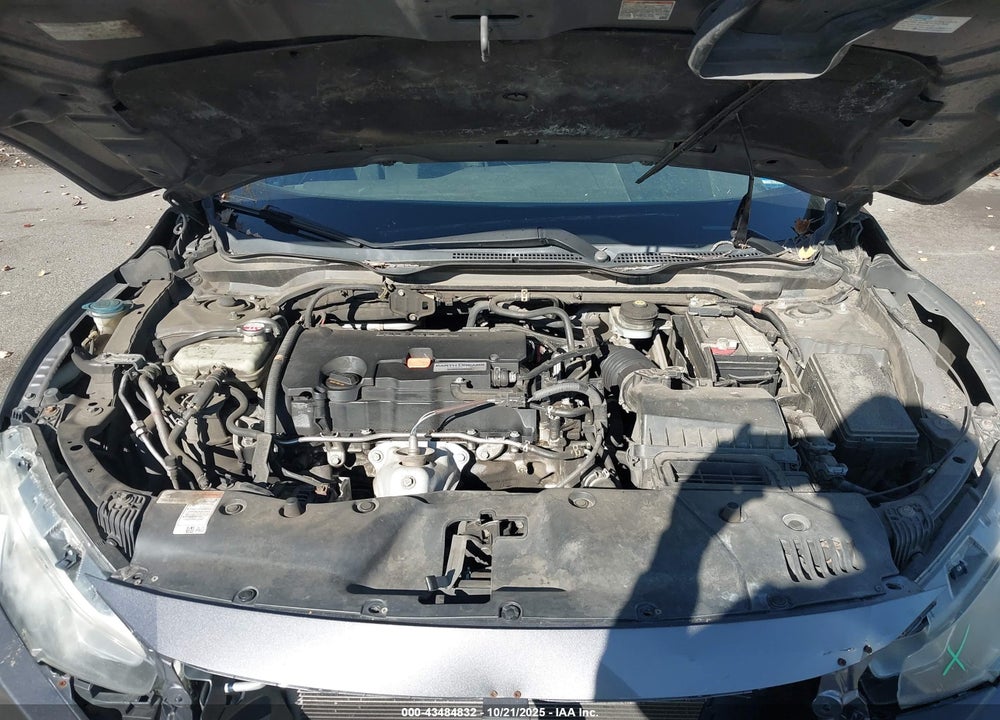 2018 HONDA CIVIC VIN: 2HGFC2F56JH526048