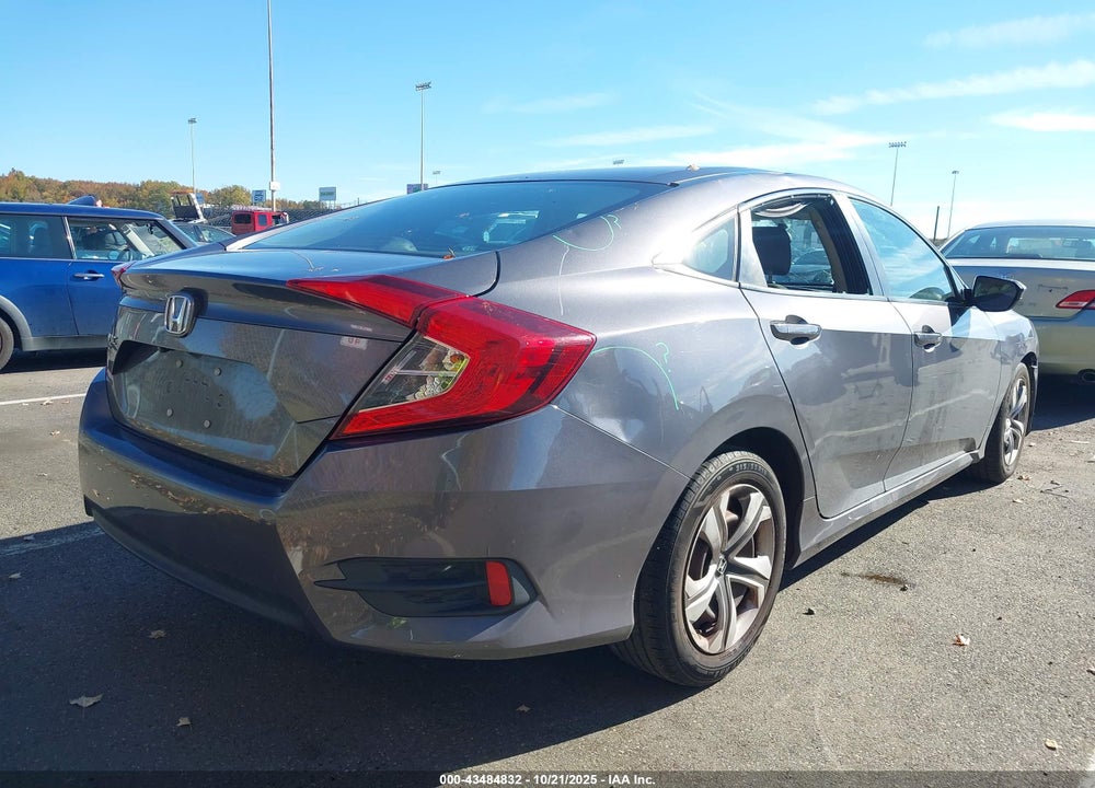 2018 HONDA CIVIC VIN: 2HGFC2F56JH526048