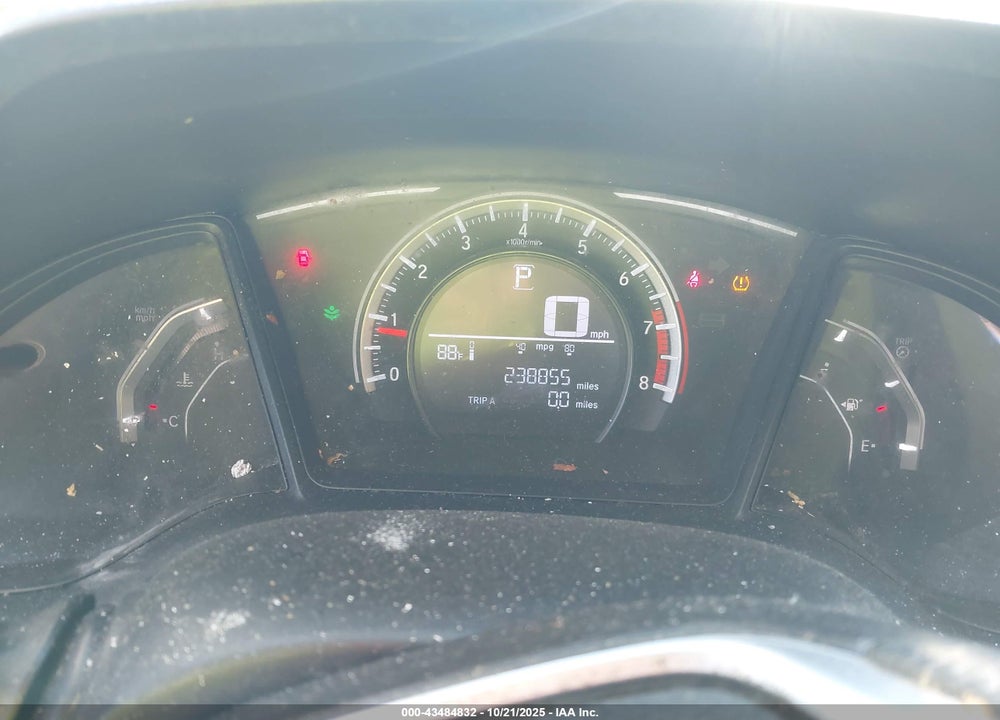 2018 HONDA CIVIC VIN: 2HGFC2F56JH526048