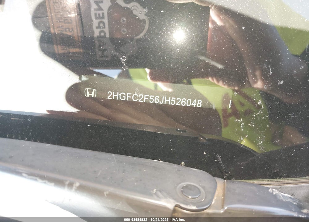 2018 HONDA CIVIC VIN: 2HGFC2F56JH526048