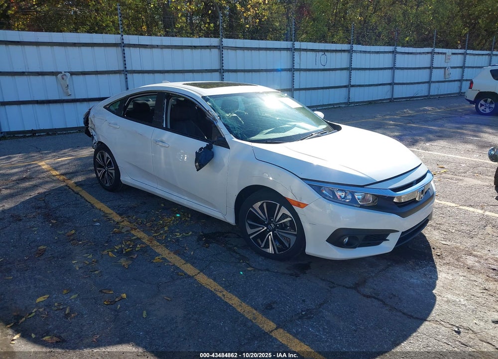 2018 HONDA CIVIC EX-L VIN: JHMFC1F70JX033583