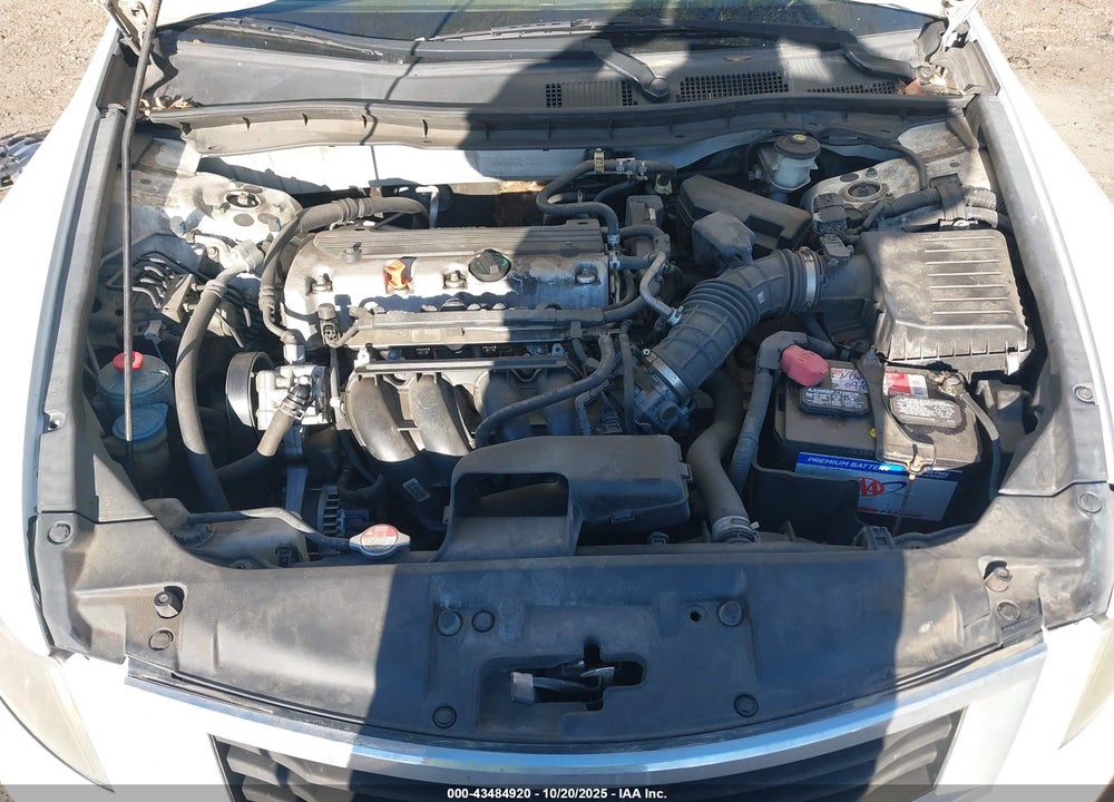 2010 HONDA ACCORD 2.4 LX VIN: 1HGCP2F36AA122333