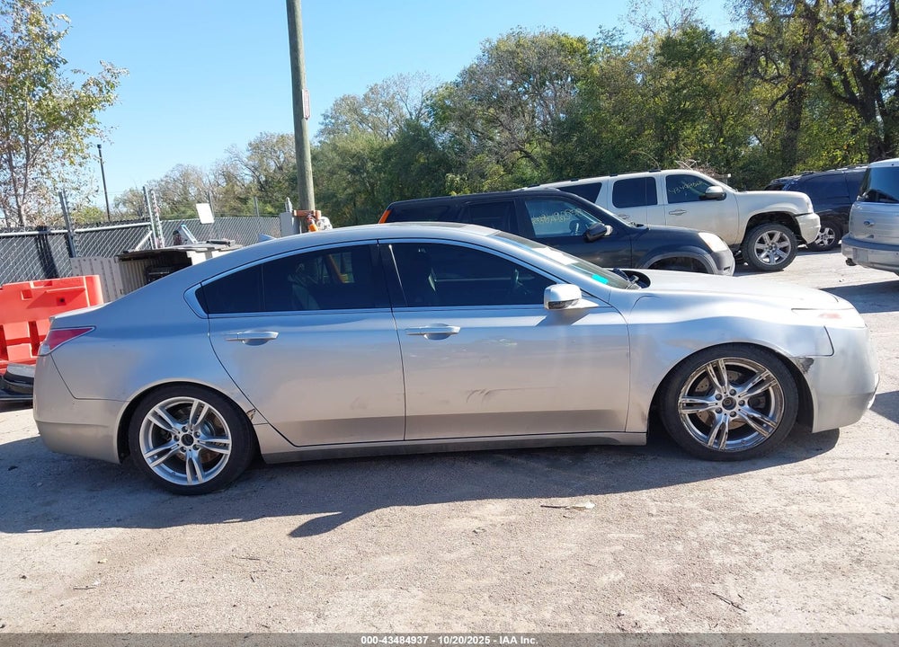 2010 ACURA TL VIN: 19UUA8F28AA010570