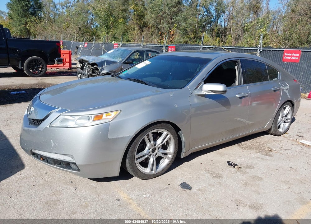 2010 ACURA TL VIN: 19UUA8F28AA010570