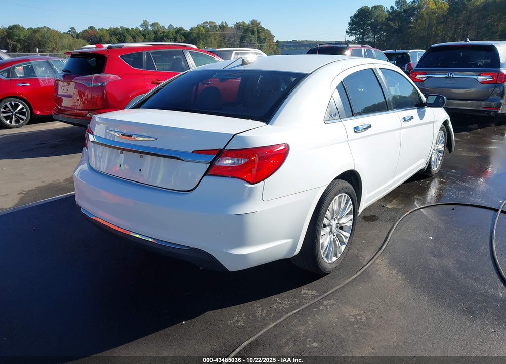 2012 CHRYSLER 200 VIN: 1C3CCBAB1CN105707