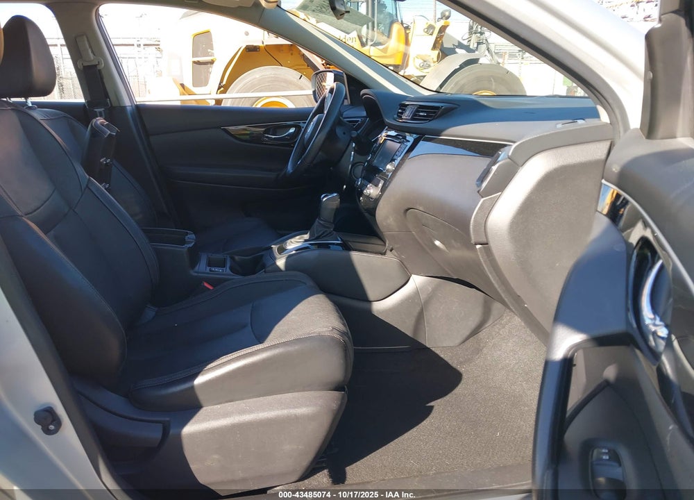 2017 NISSAN ROGUE SPORT VIN: JN1BJ1CP1HW028342