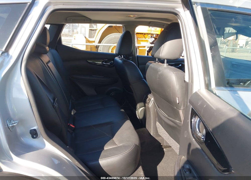 2017 NISSAN ROGUE SPORT VIN: JN1BJ1CP1HW028342