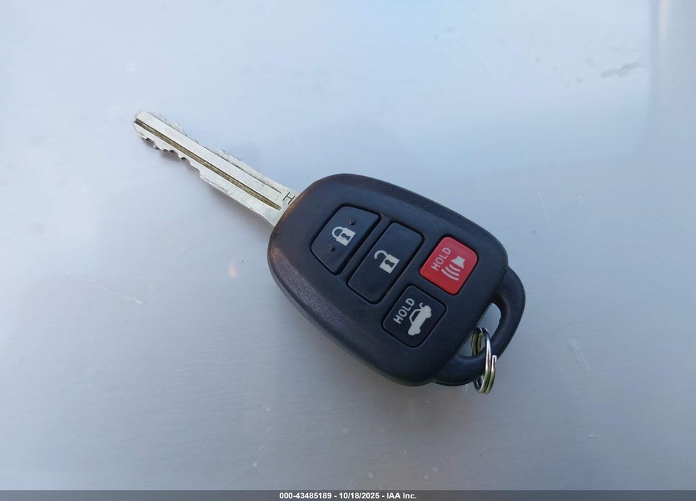 2016 TOYOTA CAMRY SE VIN: 4T1BF1FK3GU234945