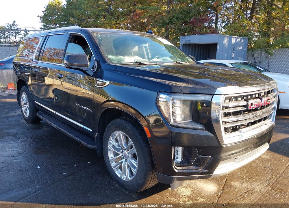 2022 GMC YUKON XL 4WD SLT VIN: 1GKS2GKD0NR358041