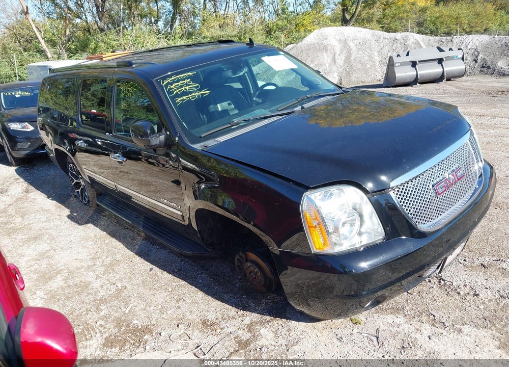2013 GMC YUKON XL 1500 DENALI VIN: 1GKS2MEF4DR336795