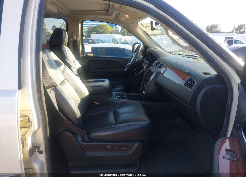 2008 GMC YUKON SLT VIN: 1GKFC13J38R230090
